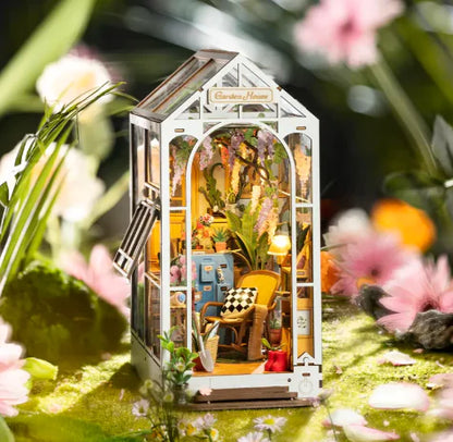 Garden House Bookshelf Nook Kit